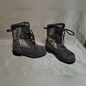 Boys size 1 Winchester Boots.